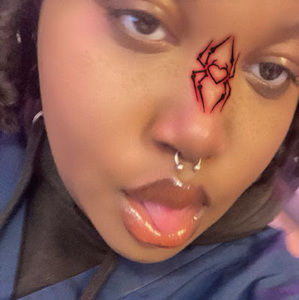 Meet your Posher, Evelyn